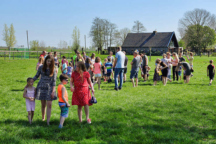 Paaseieren zoeken met en door speeltuinvereniging Wildebras_34